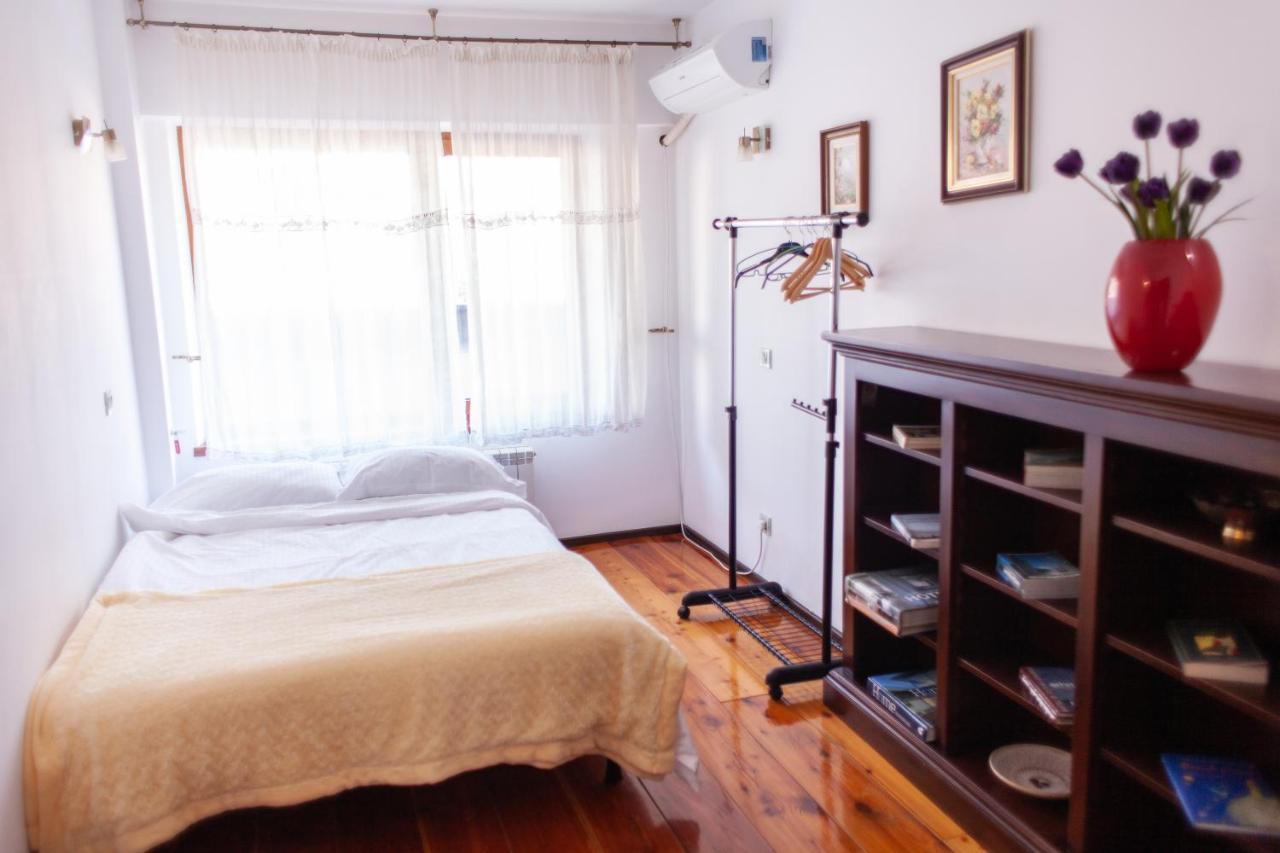 Spacious Apartment In City Centre 이아시 외부 사진
